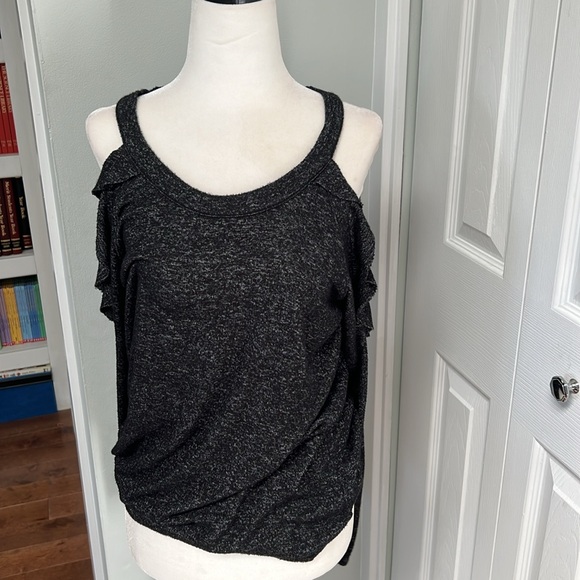 American Eagle Outfitters Cold-Shoulder Long Sleeve Sweater. Size M - Picture 2 of 6